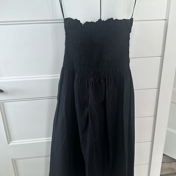 HM black smocked midi dress size small - Picture 2 of 4